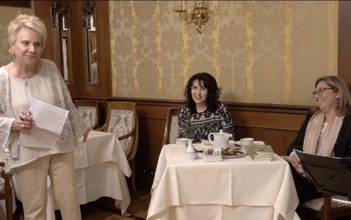 Presentazione delle autrici Claudia Piccinno e Daniela Pericone
